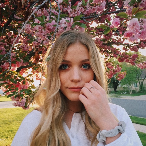 hello love π¦ - Picture 2 of 8